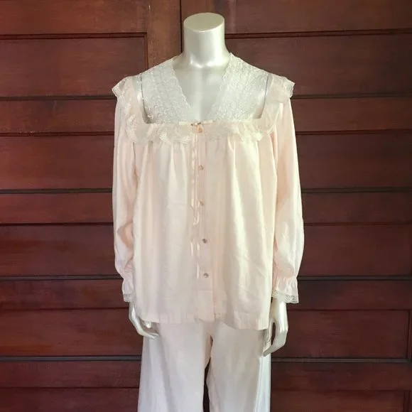 Vintage pajama set top & pants sleepwear pastel pink and lace - Picture 9 of 9